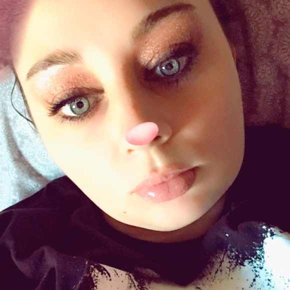 bobbi_devries